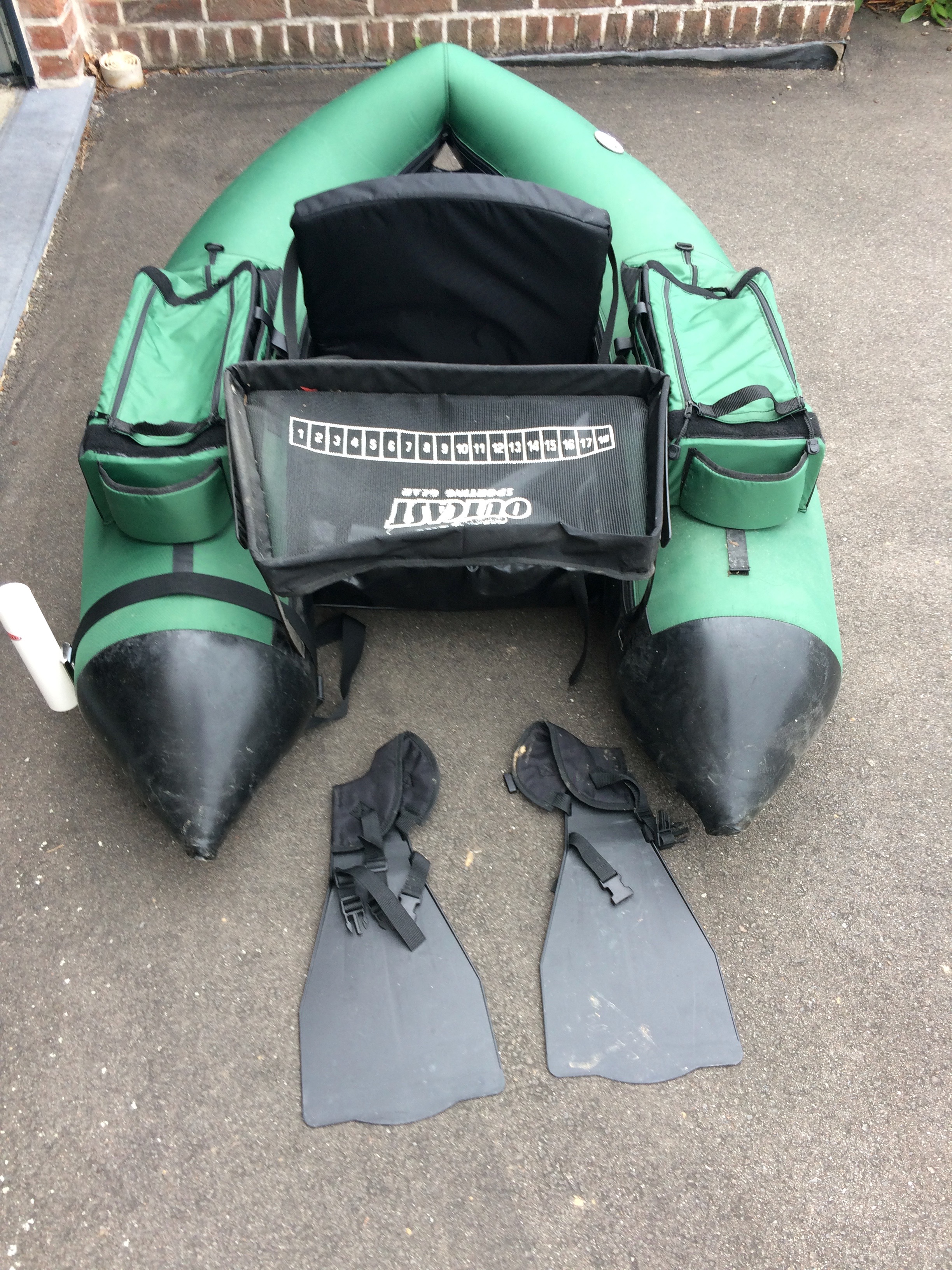 A vendre Float tube très peu servi