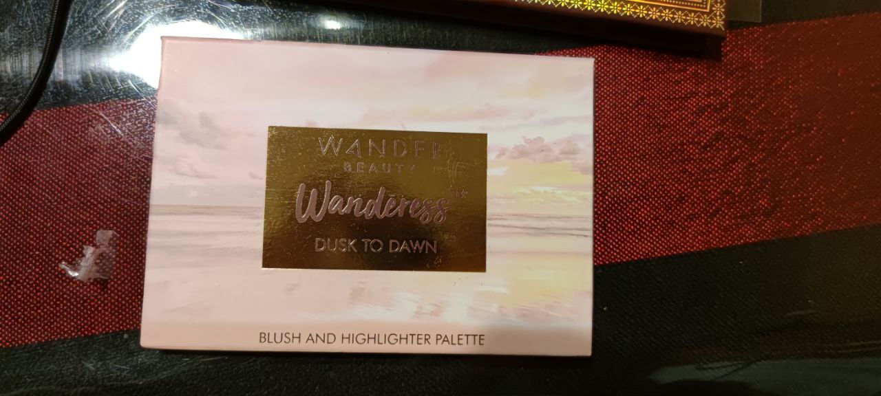 Iluminador y colorete Wander Beauty