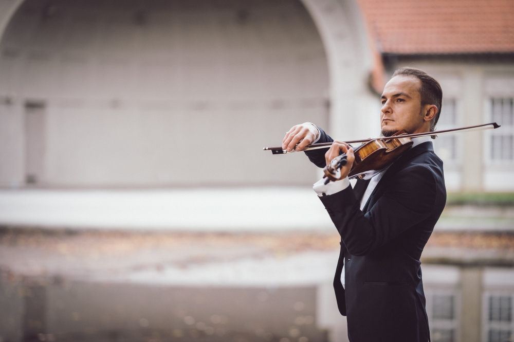 Violinist Vladimir 