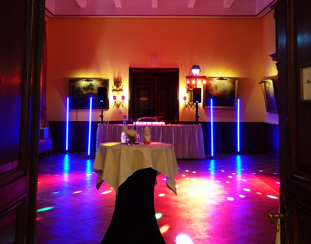Materie Entertainment - Dein DJ Duo mit 💕