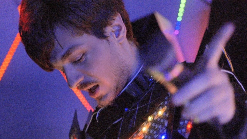 MAHERVEO (The Glow Man)