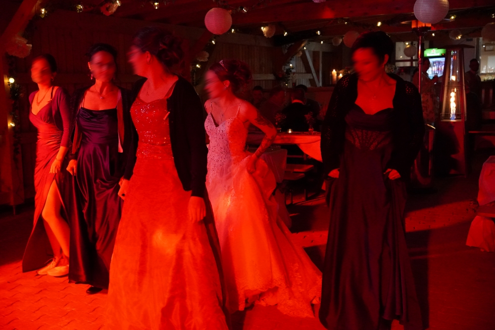 ECM DJ Service - Wedding & Events 