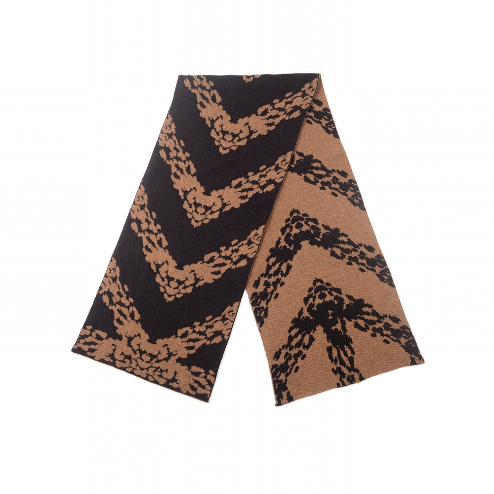 Echarpe camouflage en tricot marron