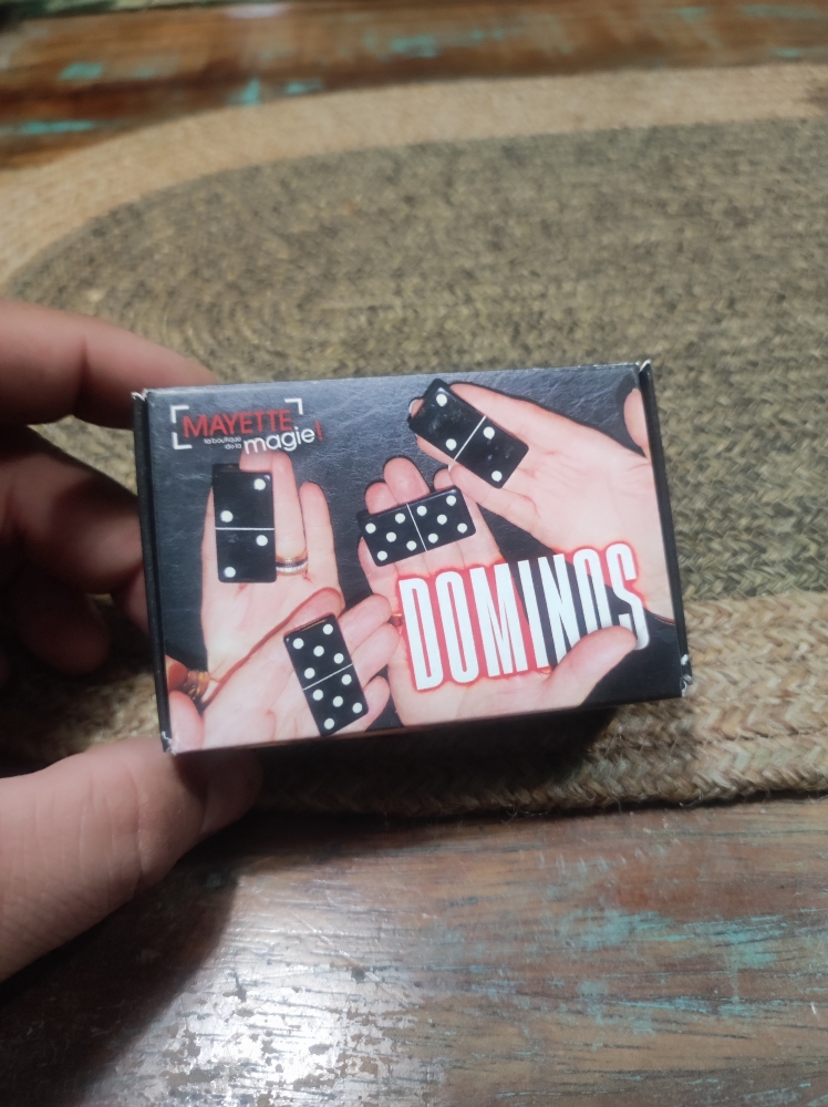 Dominos