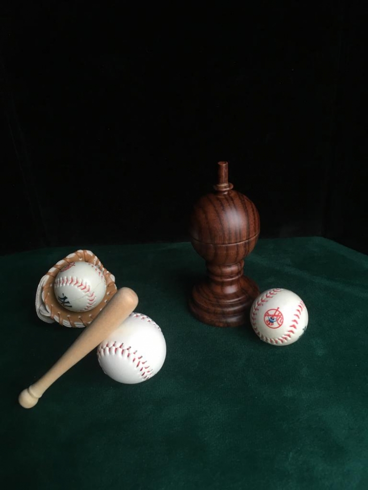 BASE BALL VASE