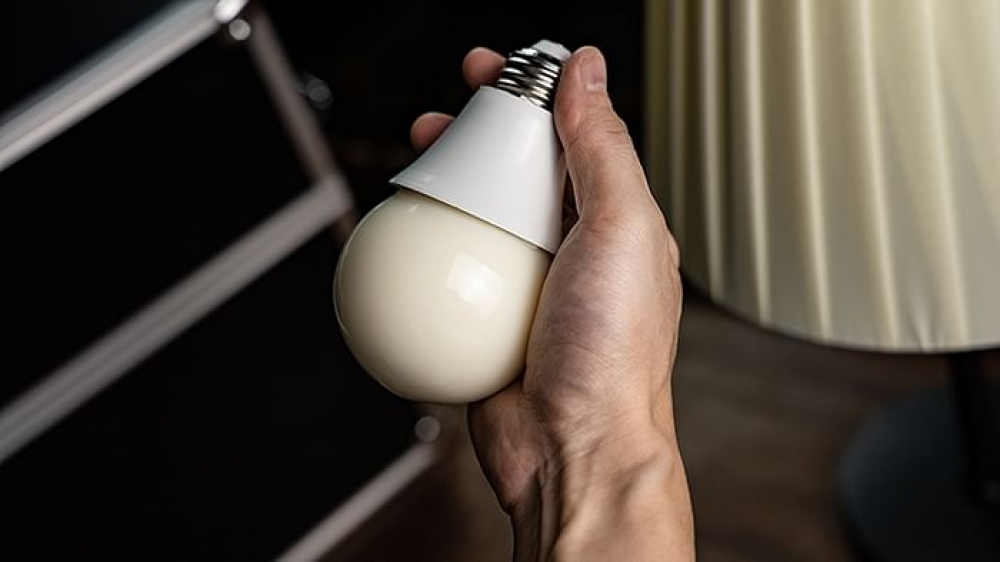 Milk in the lightbulb 