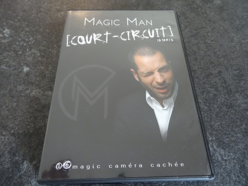 Court-Circuit in Paris de MagicMan