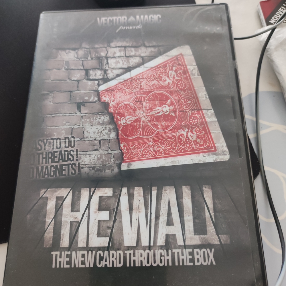 The wall - The new card through the box