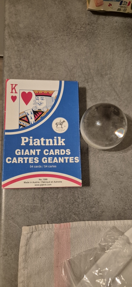 Prediction carte dans boule de cristal 