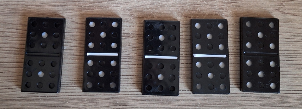 3 Dominos magiques