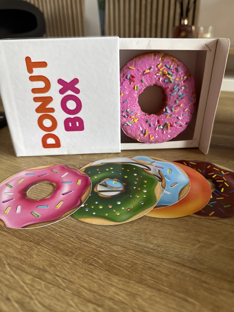 Donut box