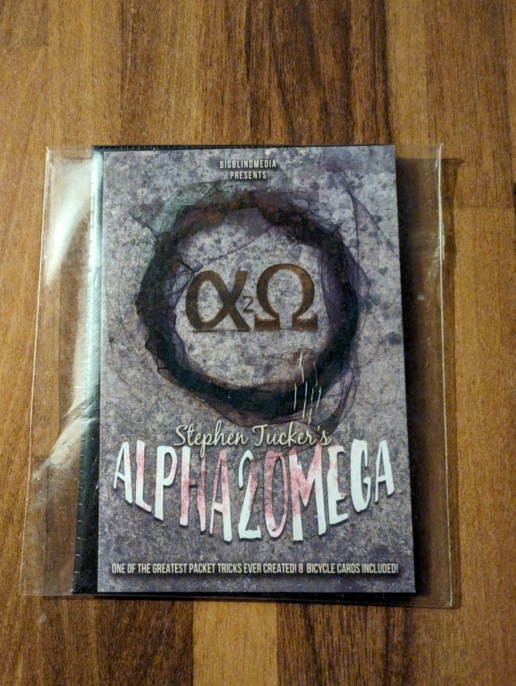 ALPHA2OMEGA de Stephen Tucker