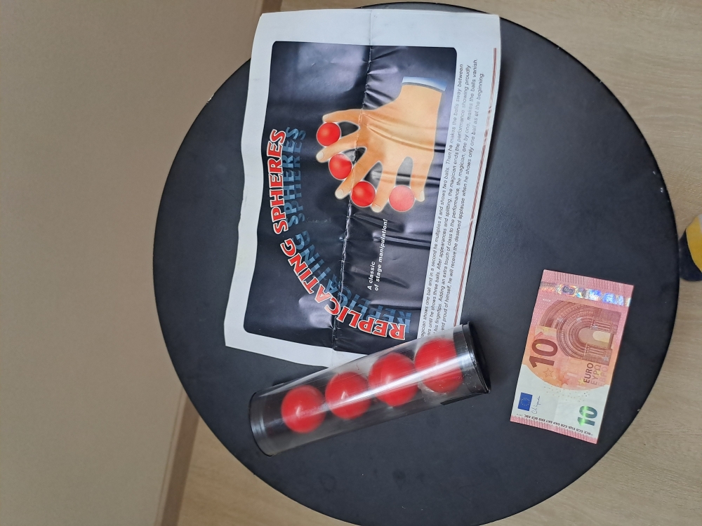 Balles de manipulation avec coquille