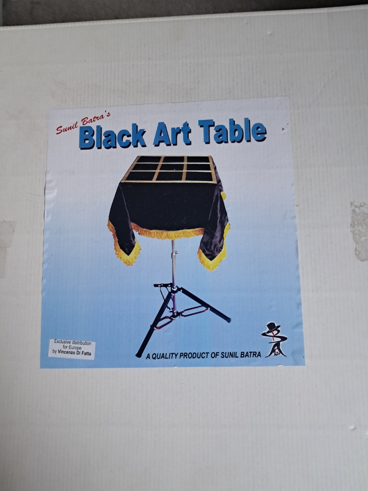 Gueridon table 