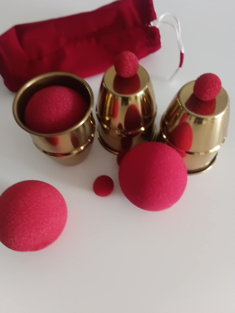 Cups and ball laiton jumbo