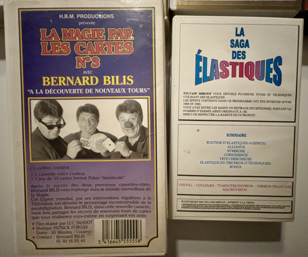 Vide grenier : lot VHS magie (en français)