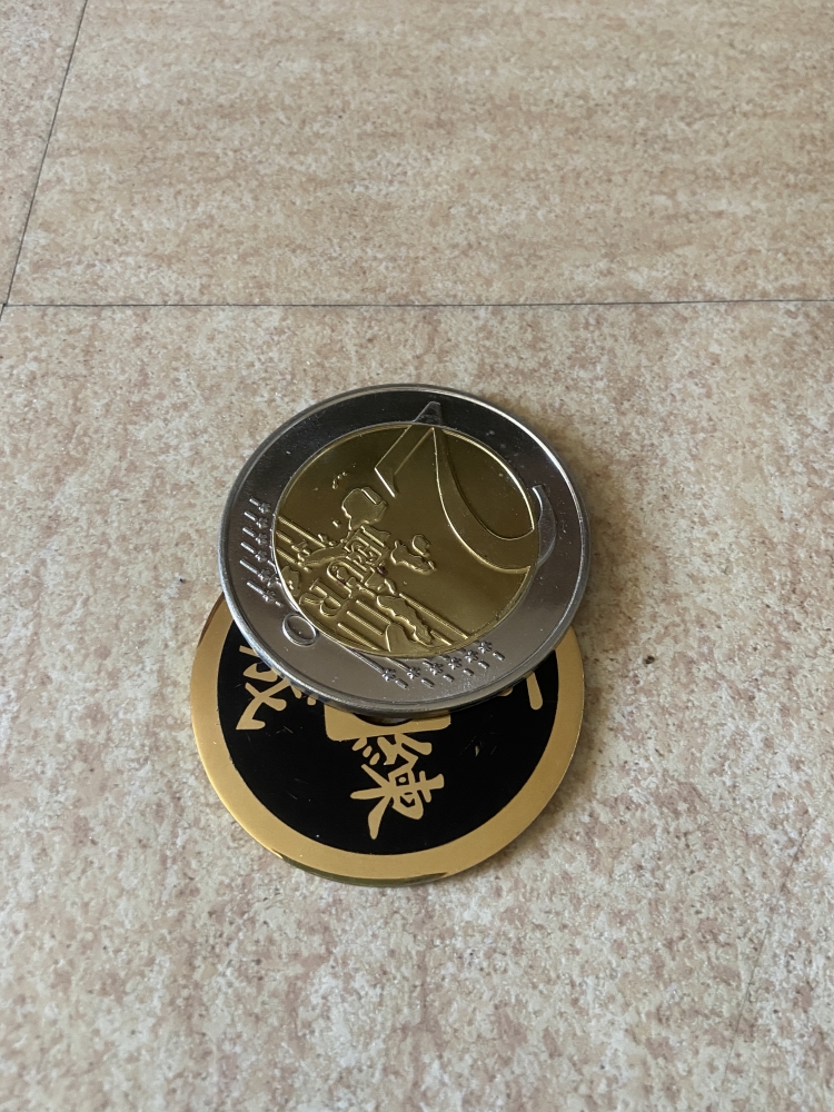 Jumbo Flipper Coin 2 euros (70 mm) + Coquille + 2 pièce chinoises jumbo