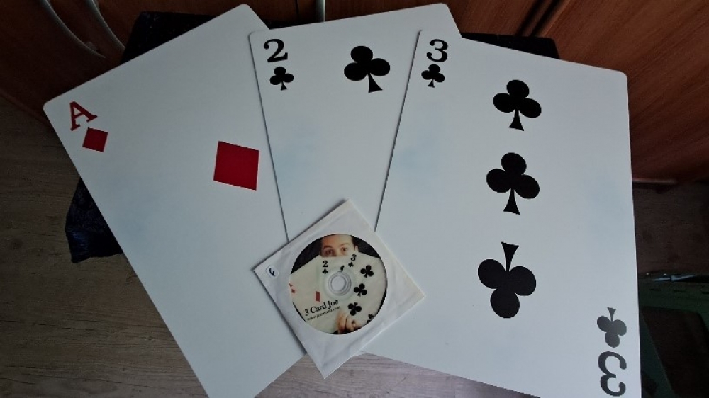 Joe Monti's \"3 card Joe\" (42x28 cm) (en cours de vente)