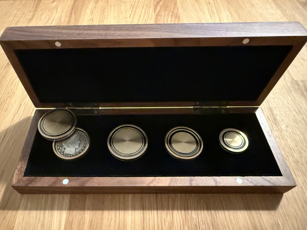 M Box Luxury Set - Half Dollar + set 4 barber et une coquille 