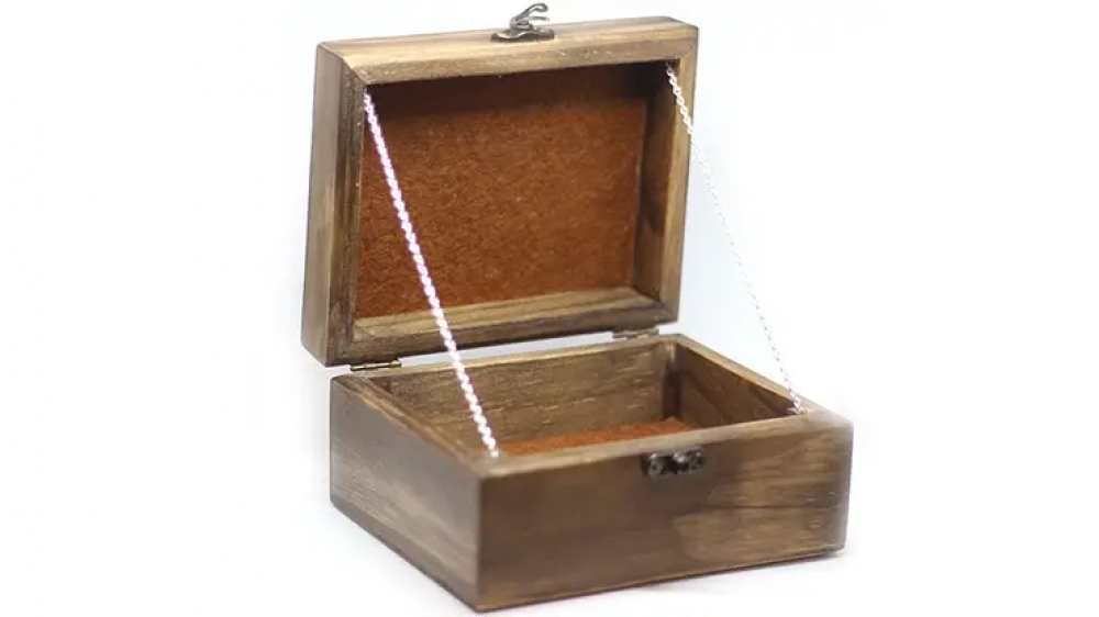 Haunted box (Deluxe Edition)