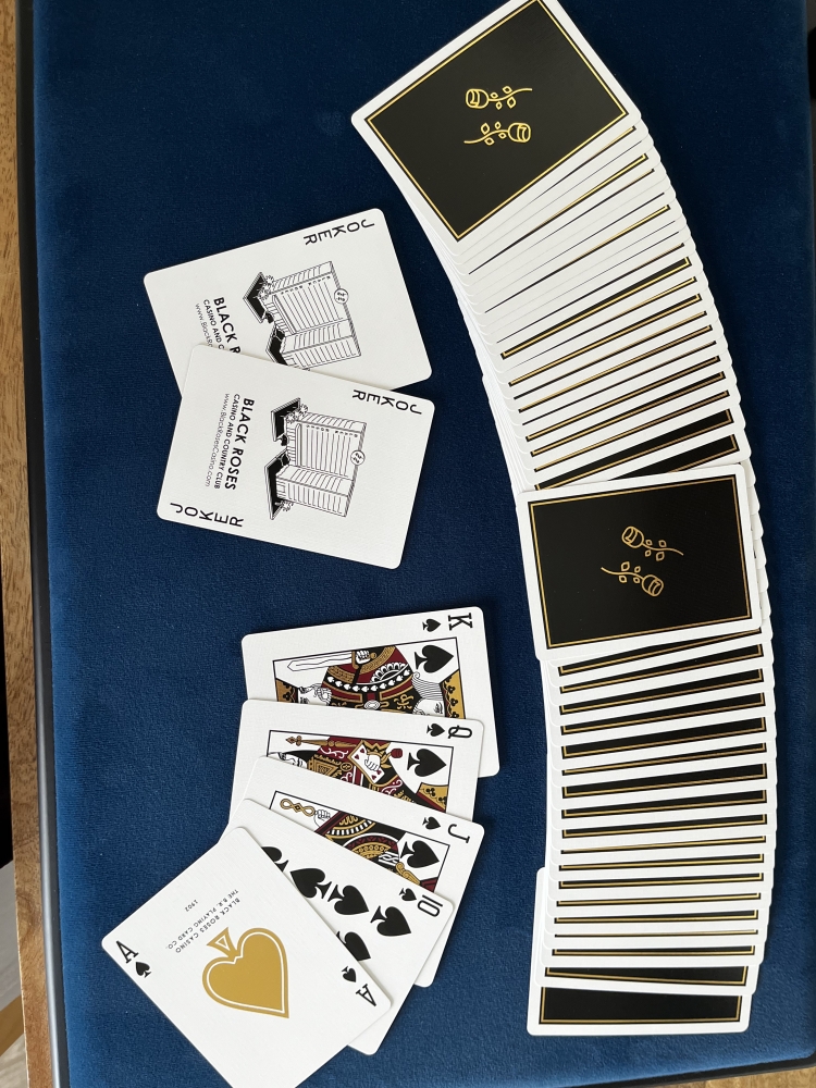 Cartes Black Roses Casino 