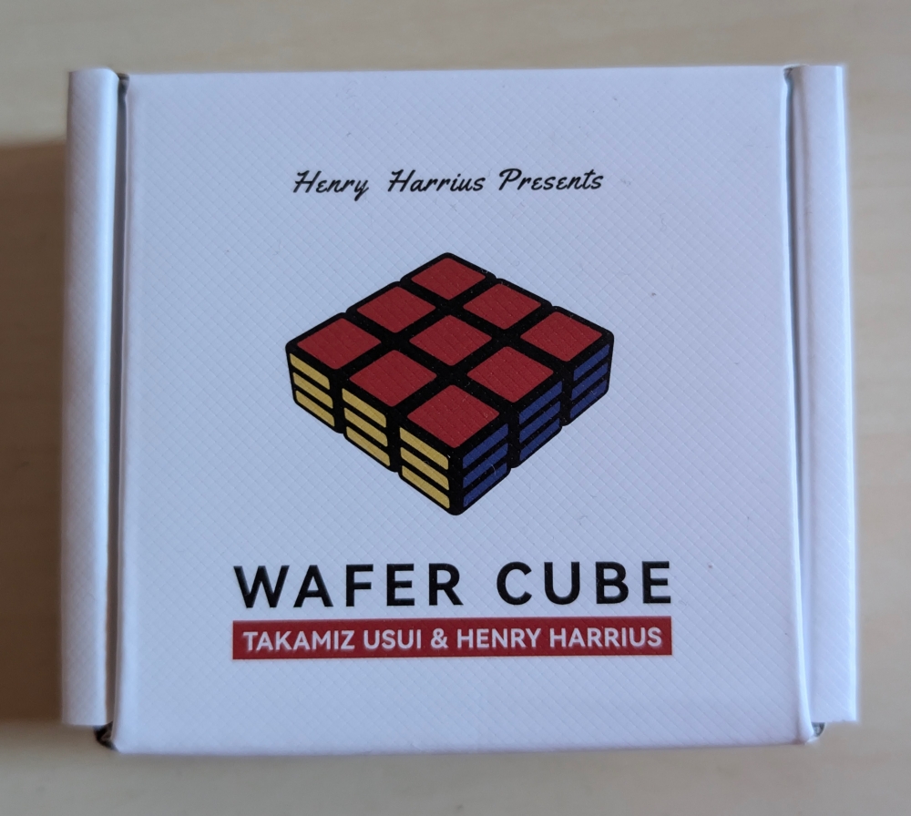 WAFER CUBE de Takamiz Usui et Henry Harrius