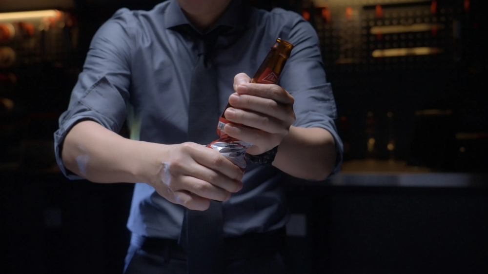 Tornado bottle (Henry Harrius)