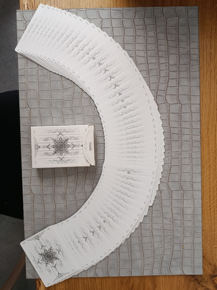 Jeu de carte bicycle ellusionist artifice blanc