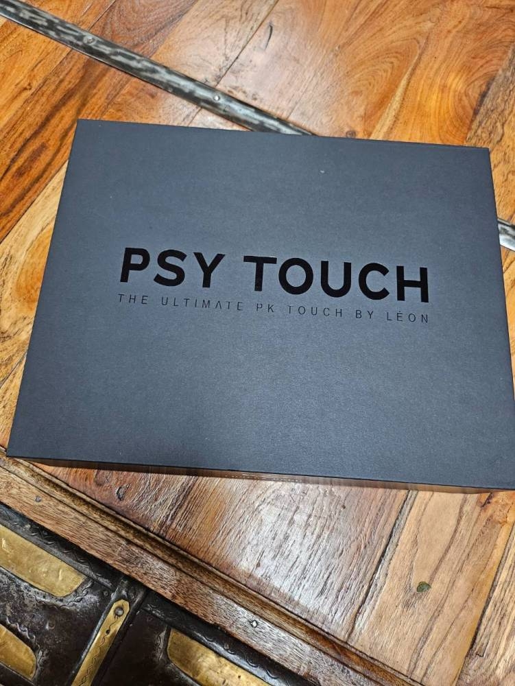 Psy Touch de Leon