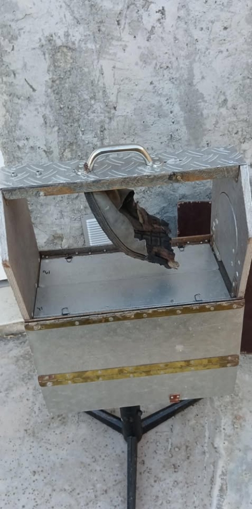La chaussure brulée (fabrication Christian cecile)