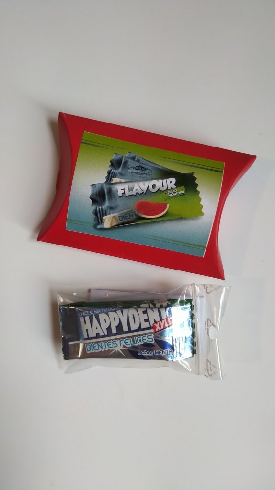Flavour : Transpositions 'magique' chewing-gum dans mains spectateurs !