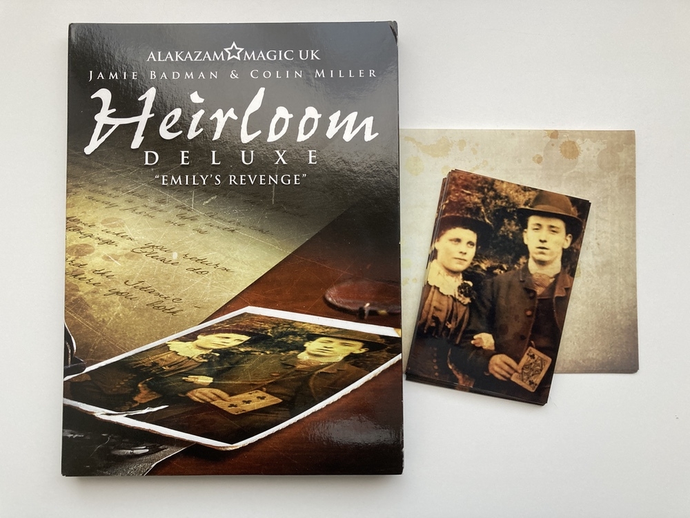 Heirloom Deluxe - Emily's Revenge de Jamie BADMAN et Colin MILLER