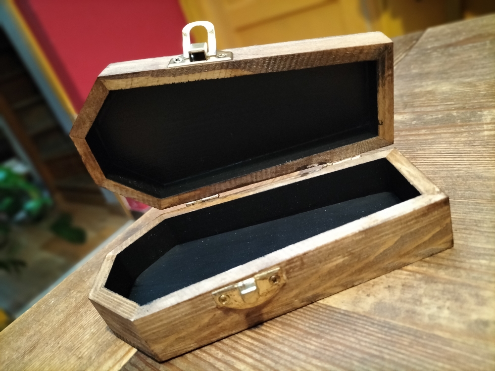The Spirit Coffin (coffre des esprits – magie bizarre & mentalisme)