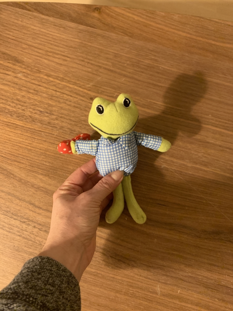 Petite peluche grenouille
