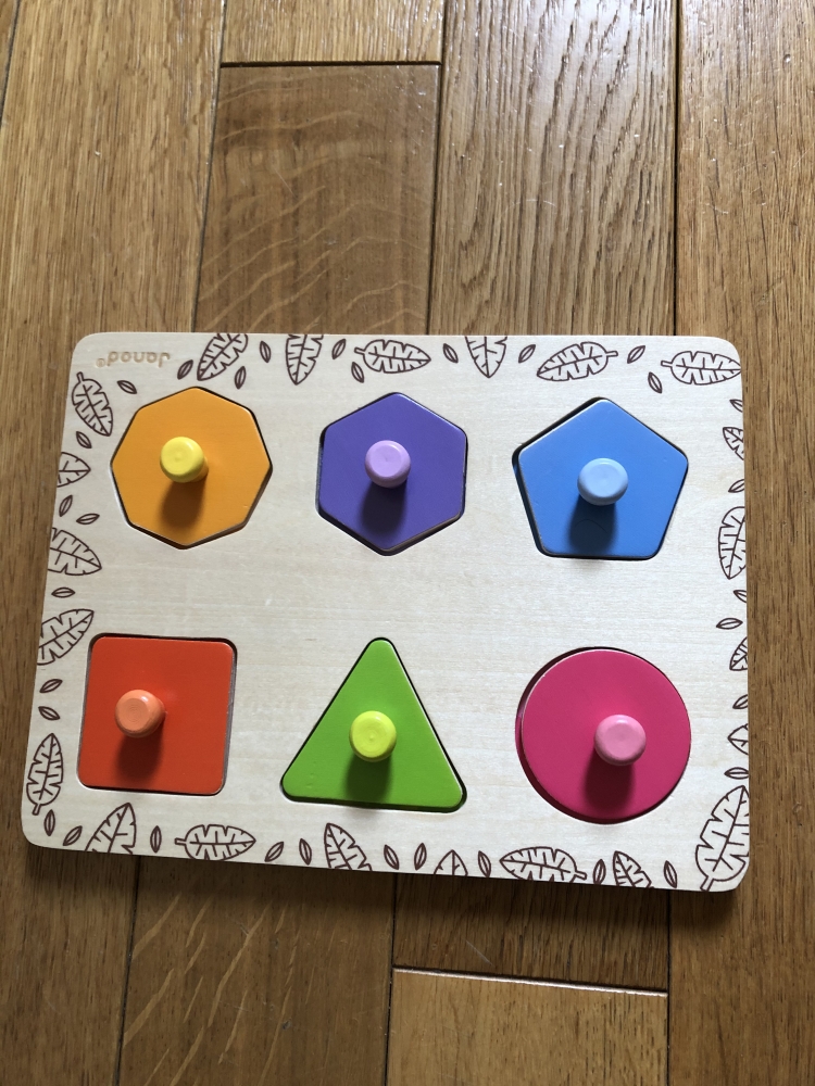 J’apprends les formes géométriques -Janod