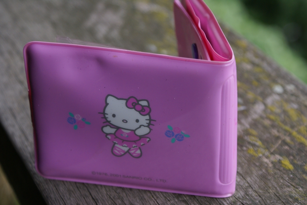 Mon premier porte monnaie Hello Kitty 