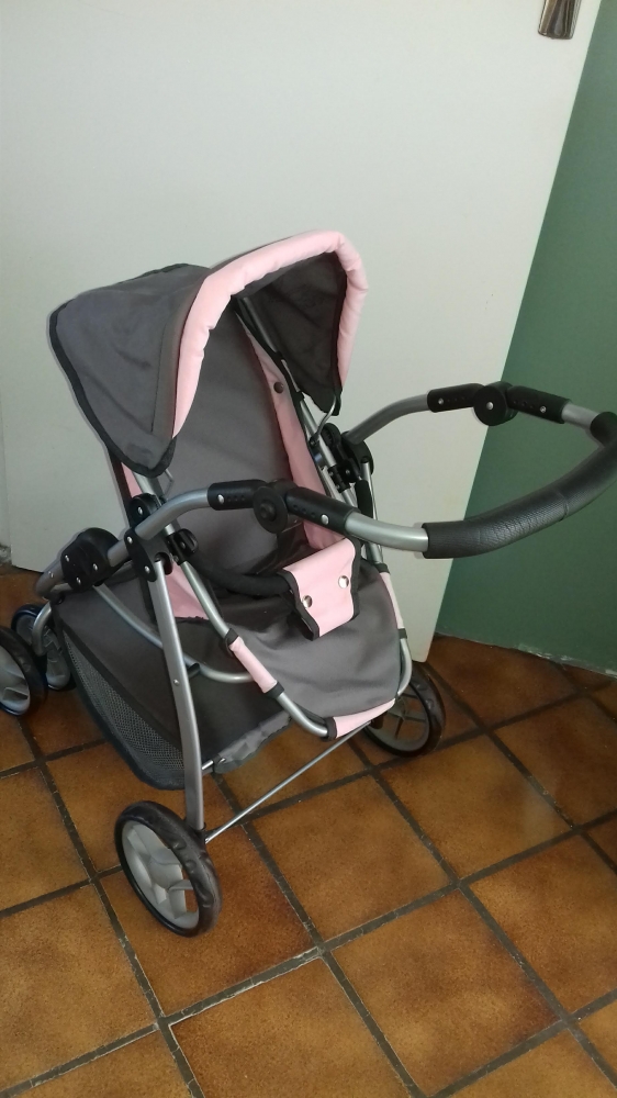 Poussette/landau pour poupee