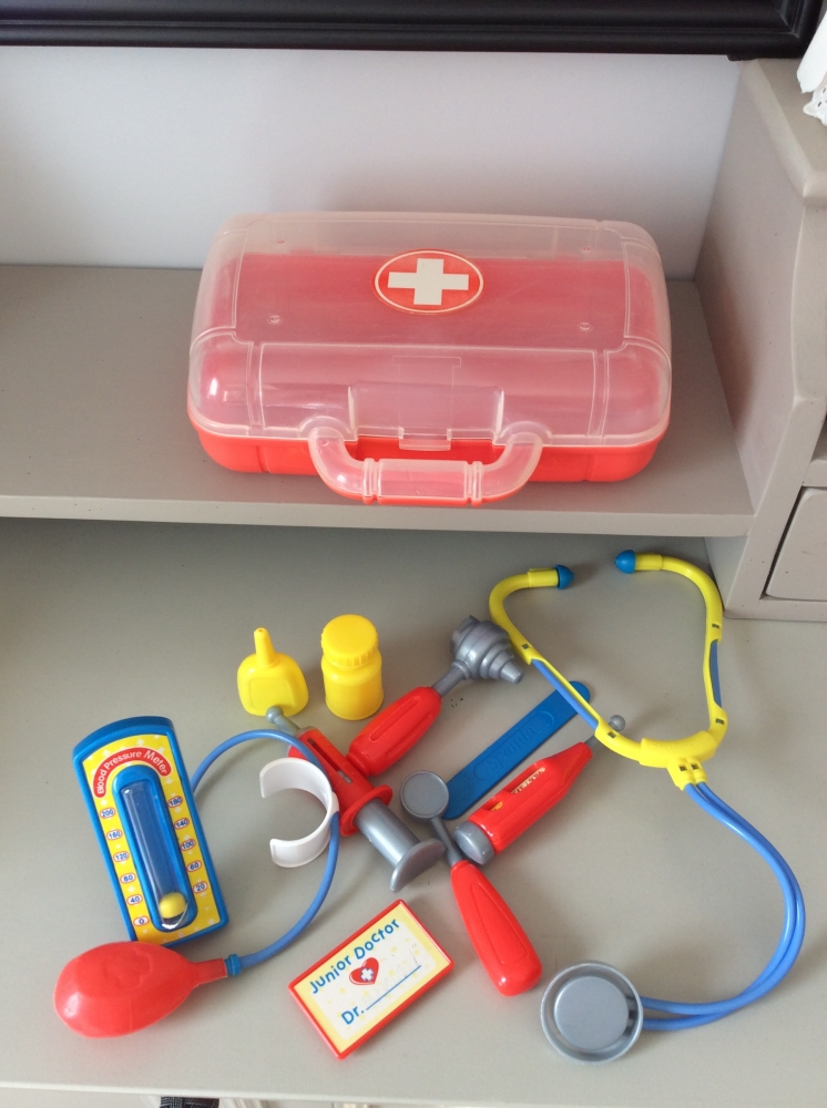 Mallette pour jouer au docteur 