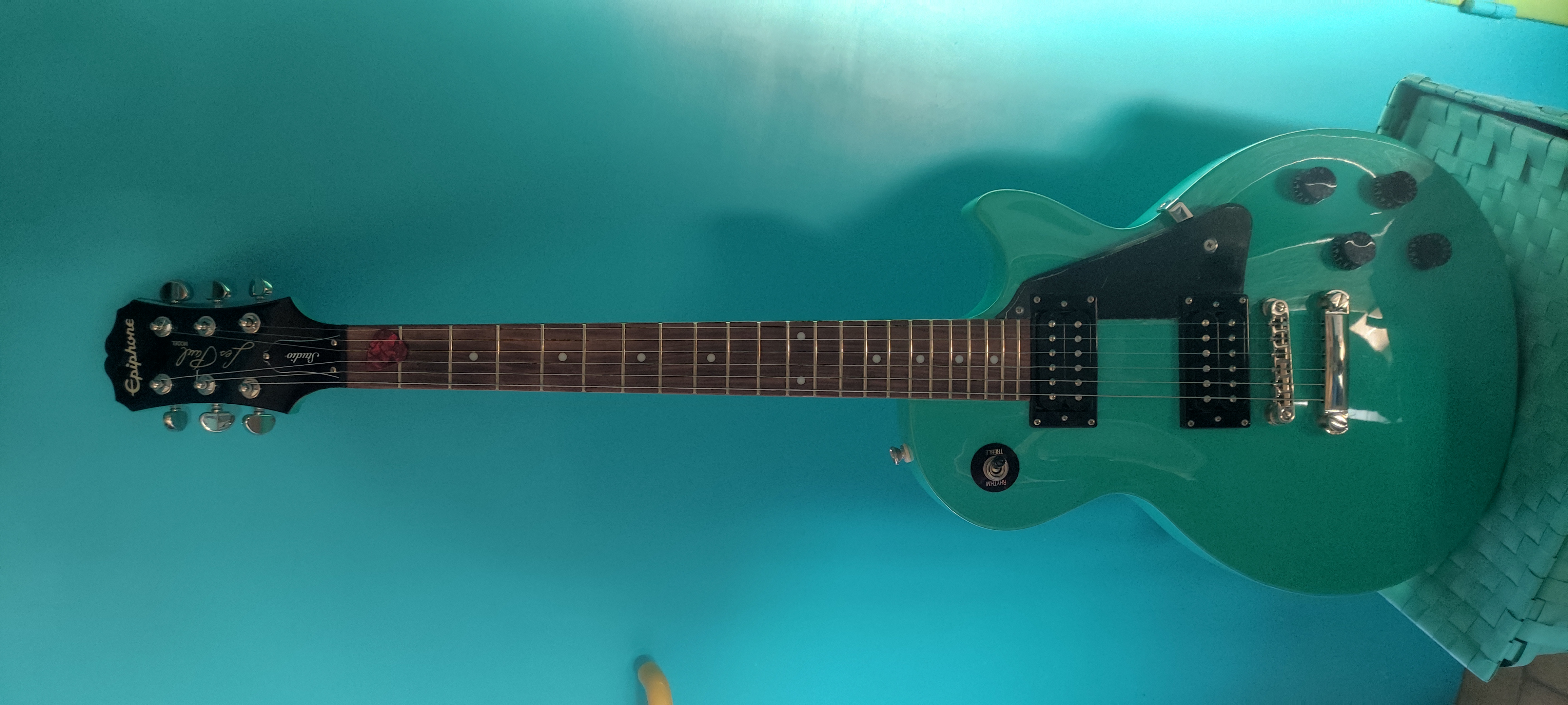 Acheter Guitare électrique Epiphone Les Paul Studio Très bon état - 400,00 € Guitare électrique Epiphone Les Paul Studio Très bon état - reconditionné disponible sur Zic Ethic