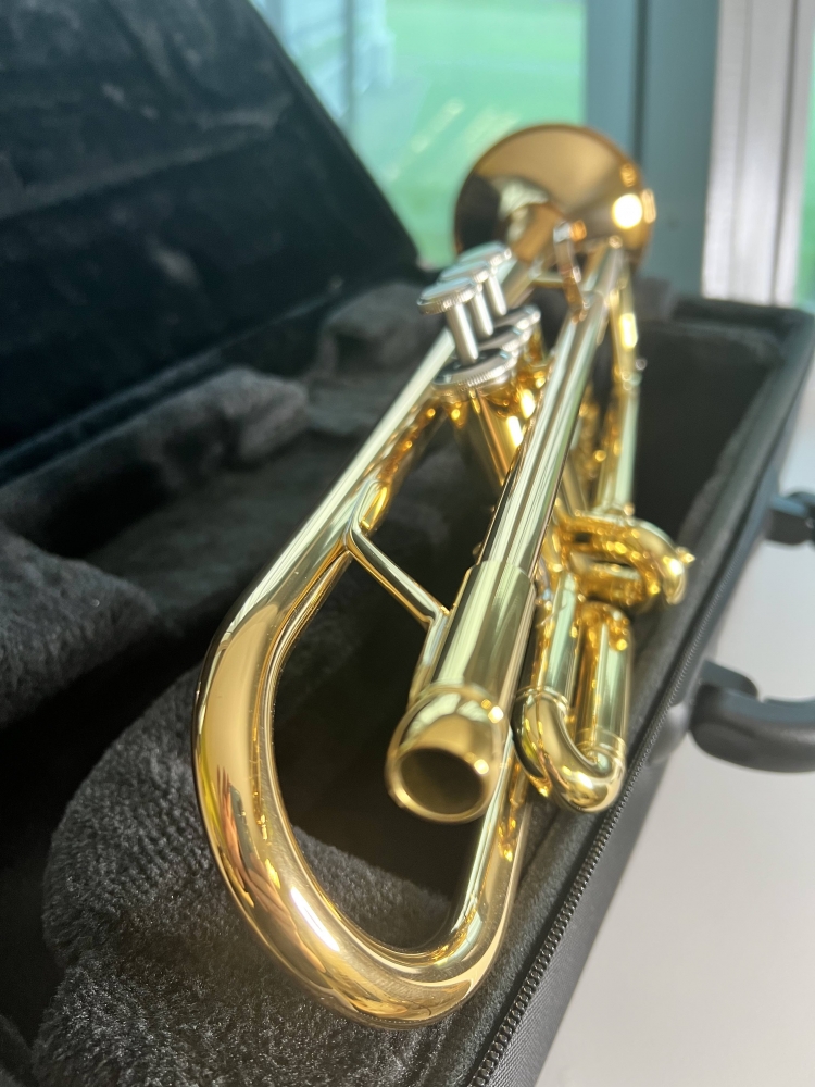 Trompette Yamaha YTR 4335 GII