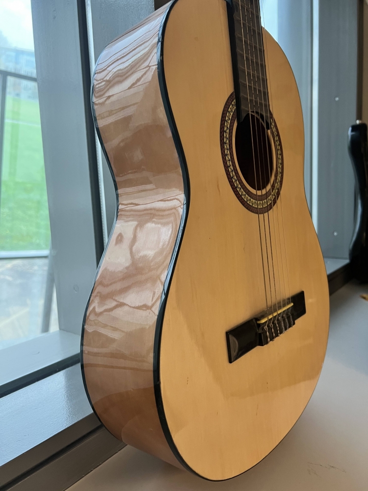 GUITARE CLASSIQUE SANTOS Y MAYOR
