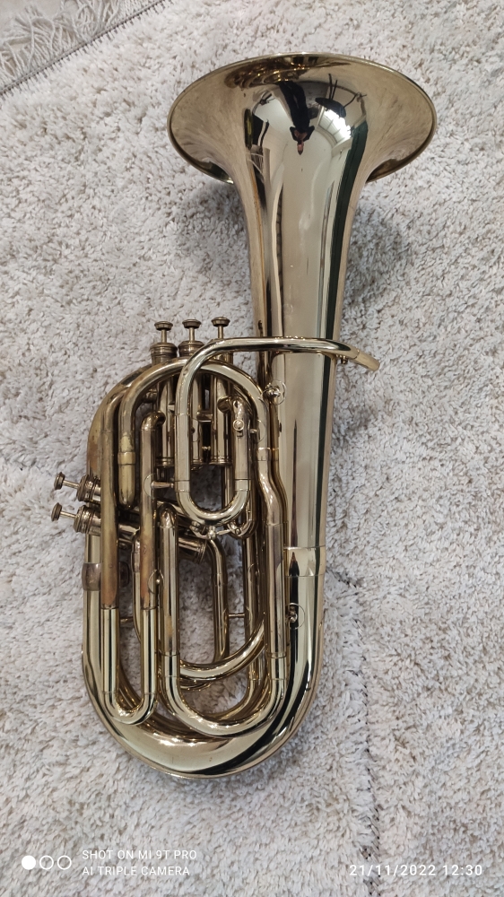 Saxhorn courtois AC 166 5 pistons