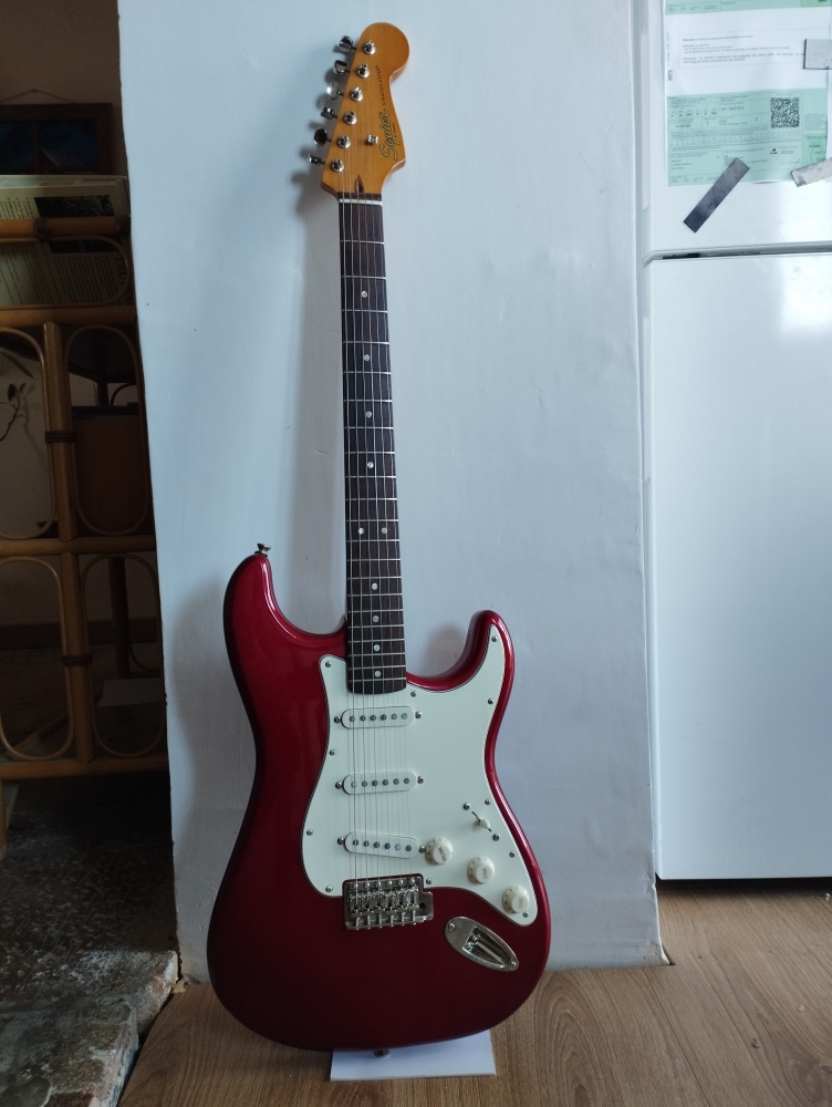 Squier strat 60s classic vibe