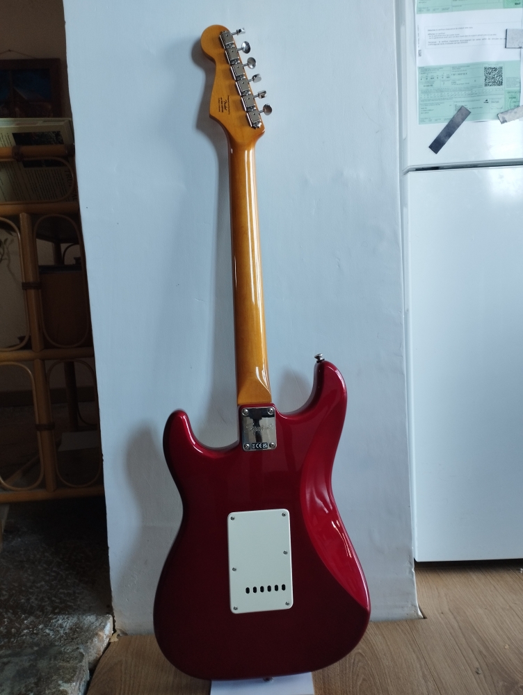 Squier strat 60s classic vibe