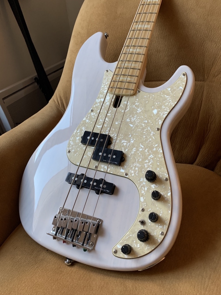 Basse Sire Marcus Miller P7 Swamp Blanche