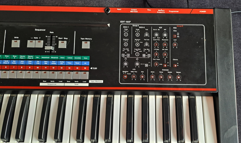 Synthétiseur Roland JX-39