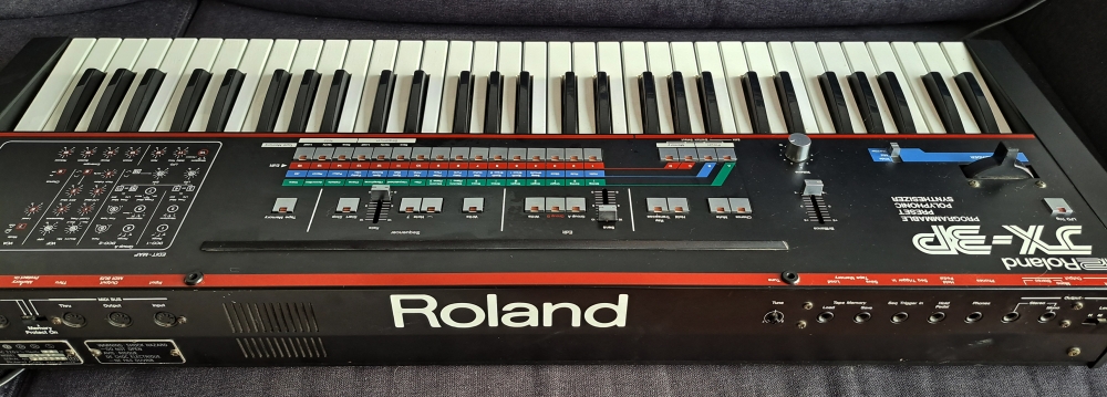 Synthétiseur Roland JX-39