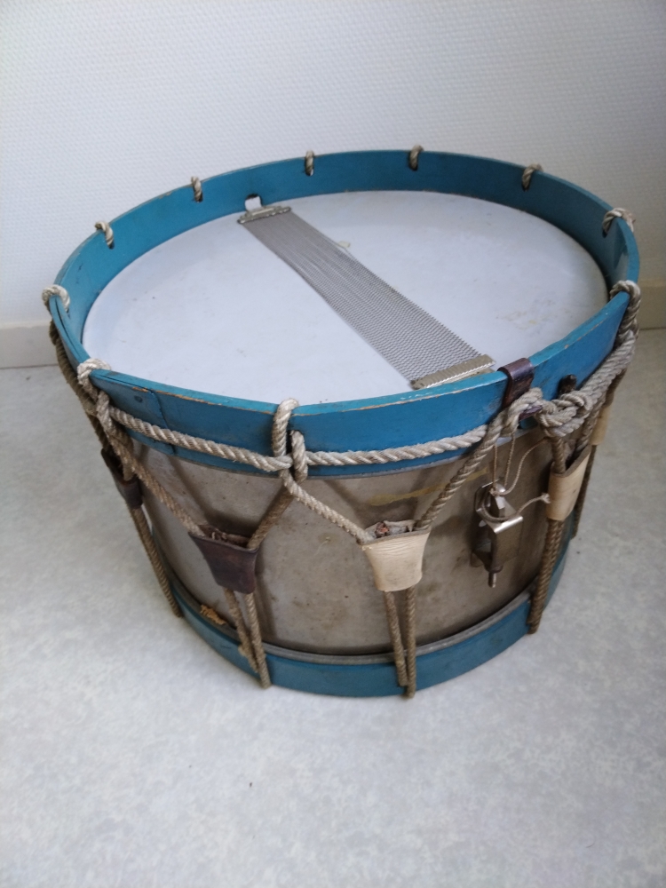 Tambour a corde 4 quart 
