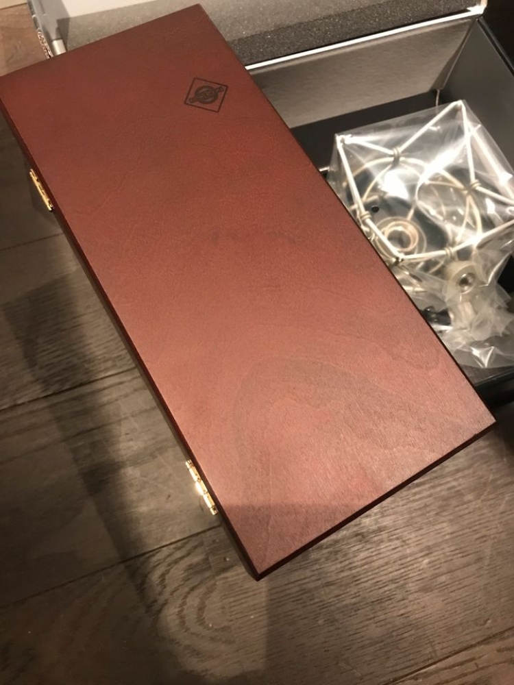 Microphone de studio Neumann U 87 Ai