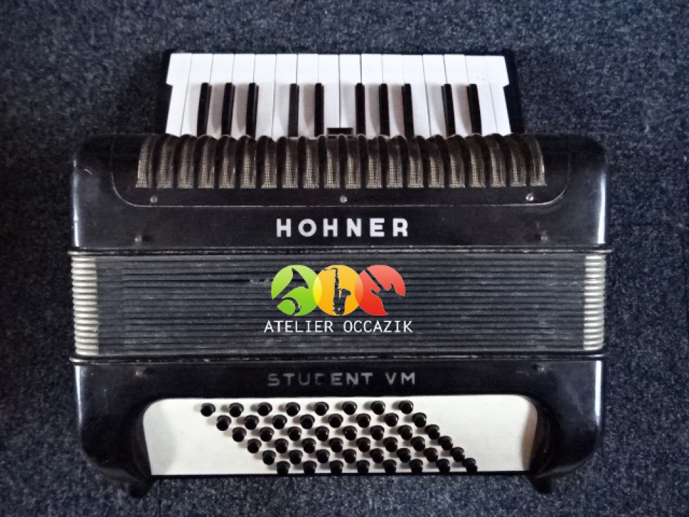 (VENDU) Accordéon Hohner Student VM